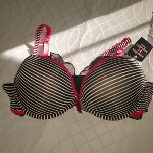 NWT Icy Hot sz 40DD black striped bra with Hot Pink trim